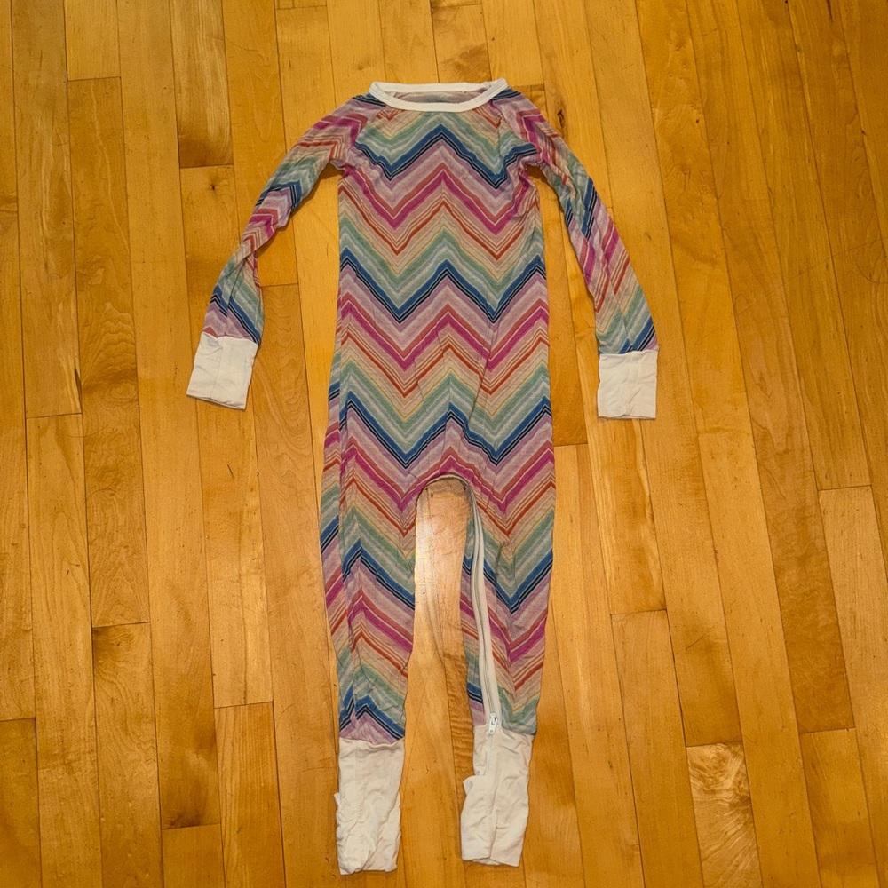 Little sleepies 2T Crescent zippy - EUC